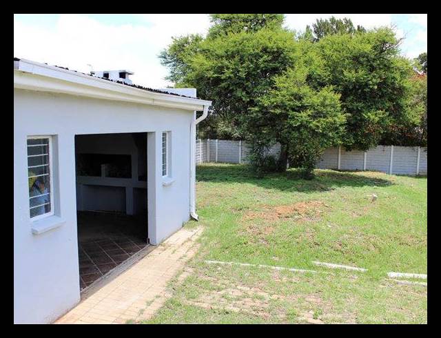 3 BEDROOM HOUSE FOR SALE IN FREEWAY PARK